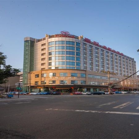 Forstar Hotel - North Renmin Road Чэнду Экстерьер фото