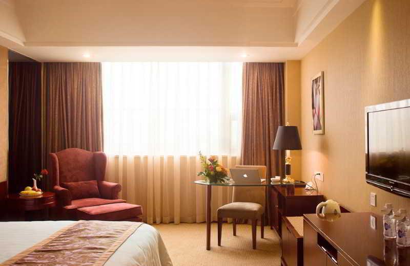 Forstar Hotel - North Renmin Road Чэнду Экстерьер фото