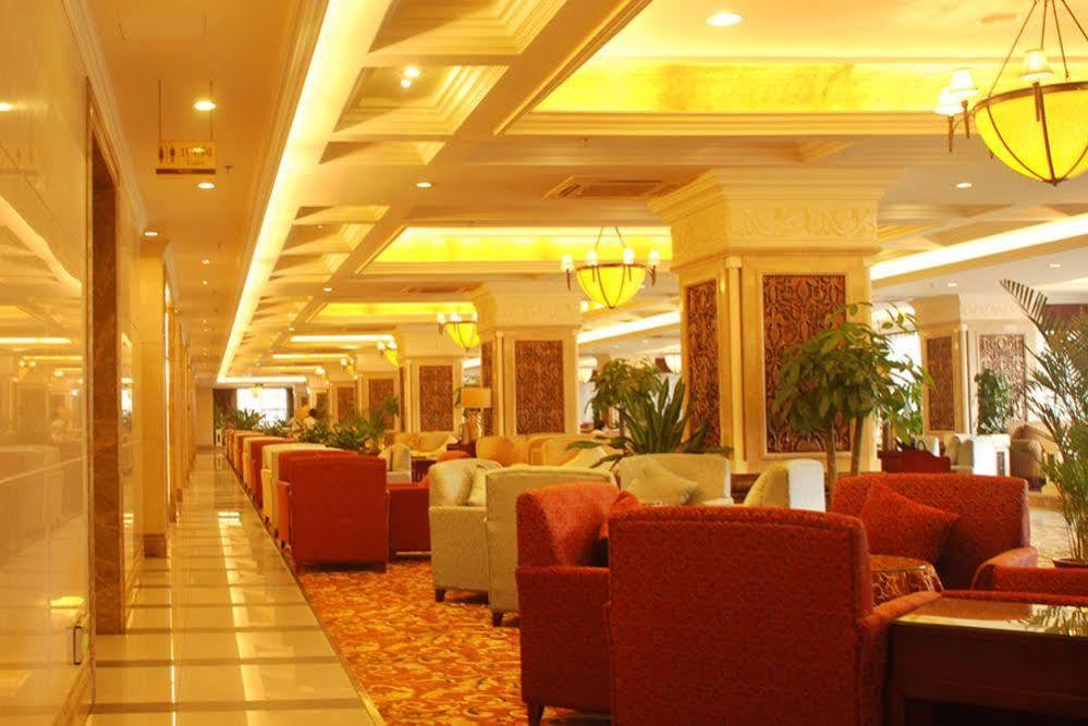 Forstar Hotel - North Renmin Road Чэнду Экстерьер фото