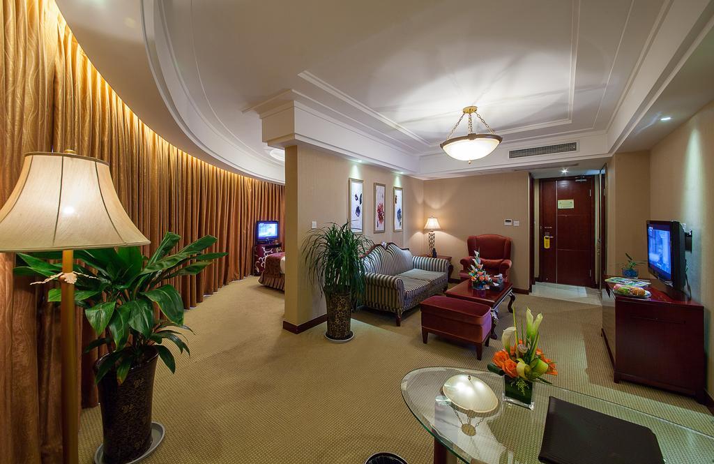 Forstar Hotel - North Renmin Road Чэнду Экстерьер фото