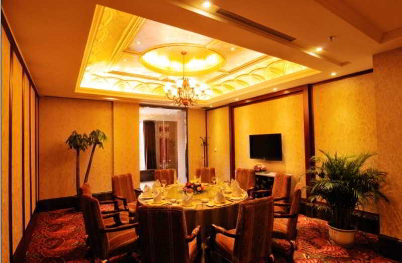 Forstar Hotel - North Renmin Road Чэнду Экстерьер фото